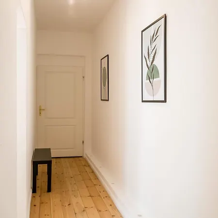 Luxury At Rosenthaler Platz Apartment